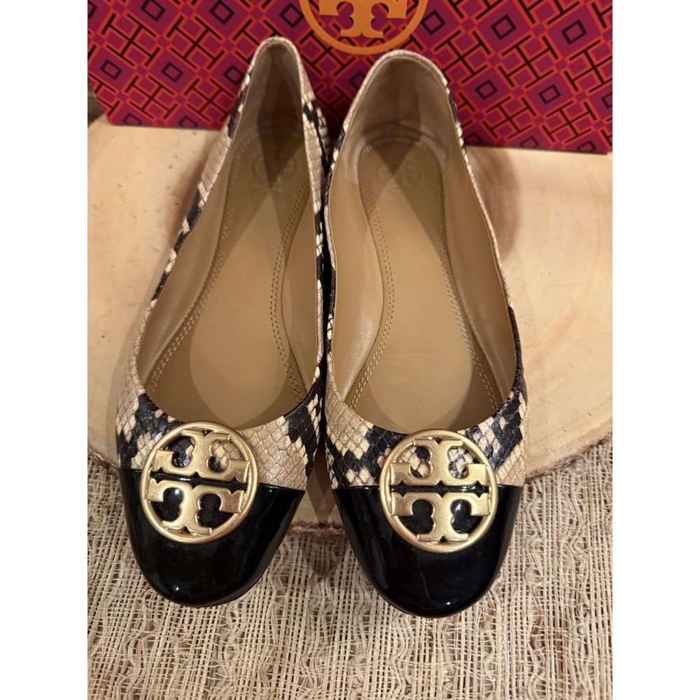 Tory Burch Chelsea Snake-Print Black‎ Patent Cap Toe Flats Gold Logo Sz-7M 298$